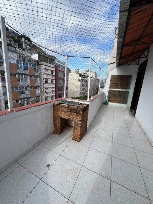Apartemen Cama Em Excelente Cobertura Com Vista A Favela Rio de Janeiro