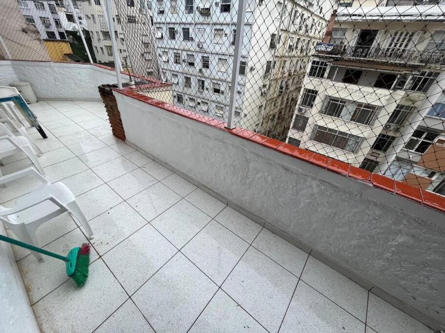 Apartemen Cama Em Excelente Cobertura Com Vista A Favela *